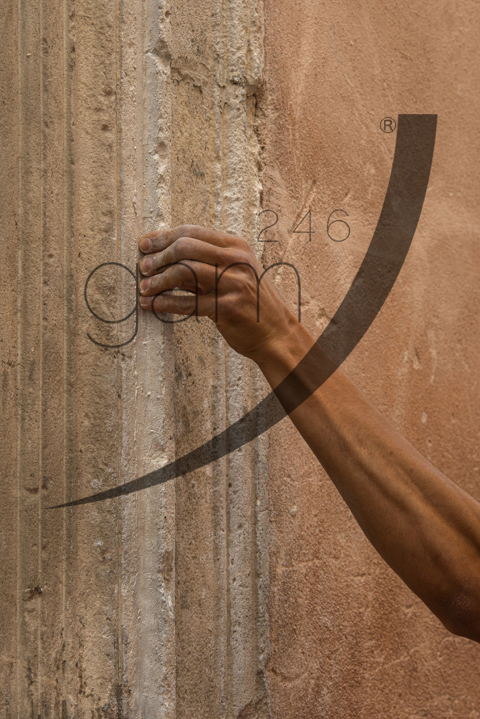 Street boulder L'Aquila 2023
