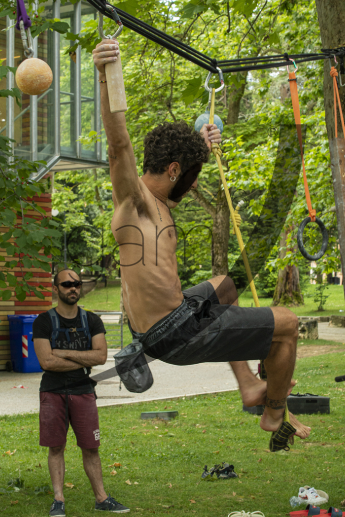 Street boulder L'Aquila 2023