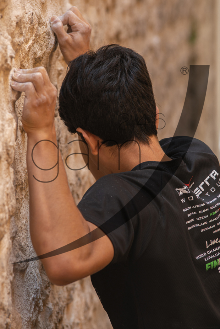Street boulder L'Aquila 2023